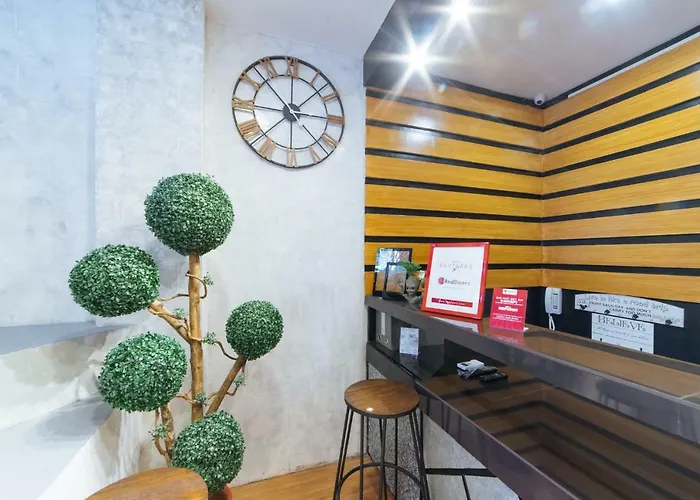 Hotel Reddoorz @ Remigio Street Santa Cruz 2*